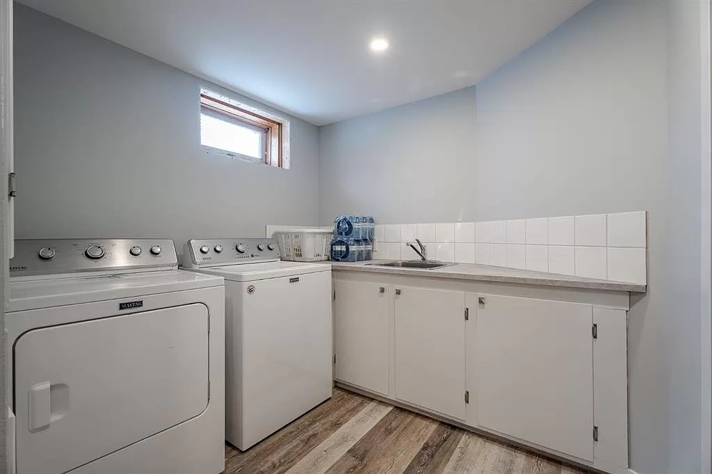 15 N Bedwood Hl NE, Calgary, AB T3K 1L8